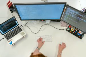 Her Forward Completes Native Hexa PR Wire Distribution Acceptance Test